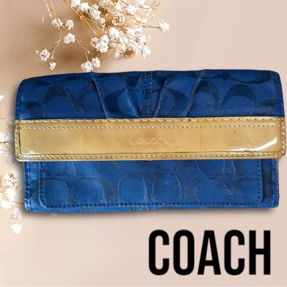 Coach trifold wallet